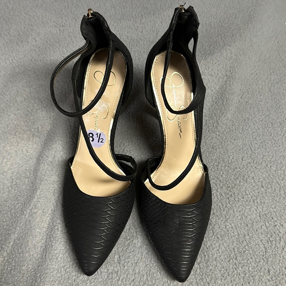 Jessica Simpson Black Patterned Heels - image 1